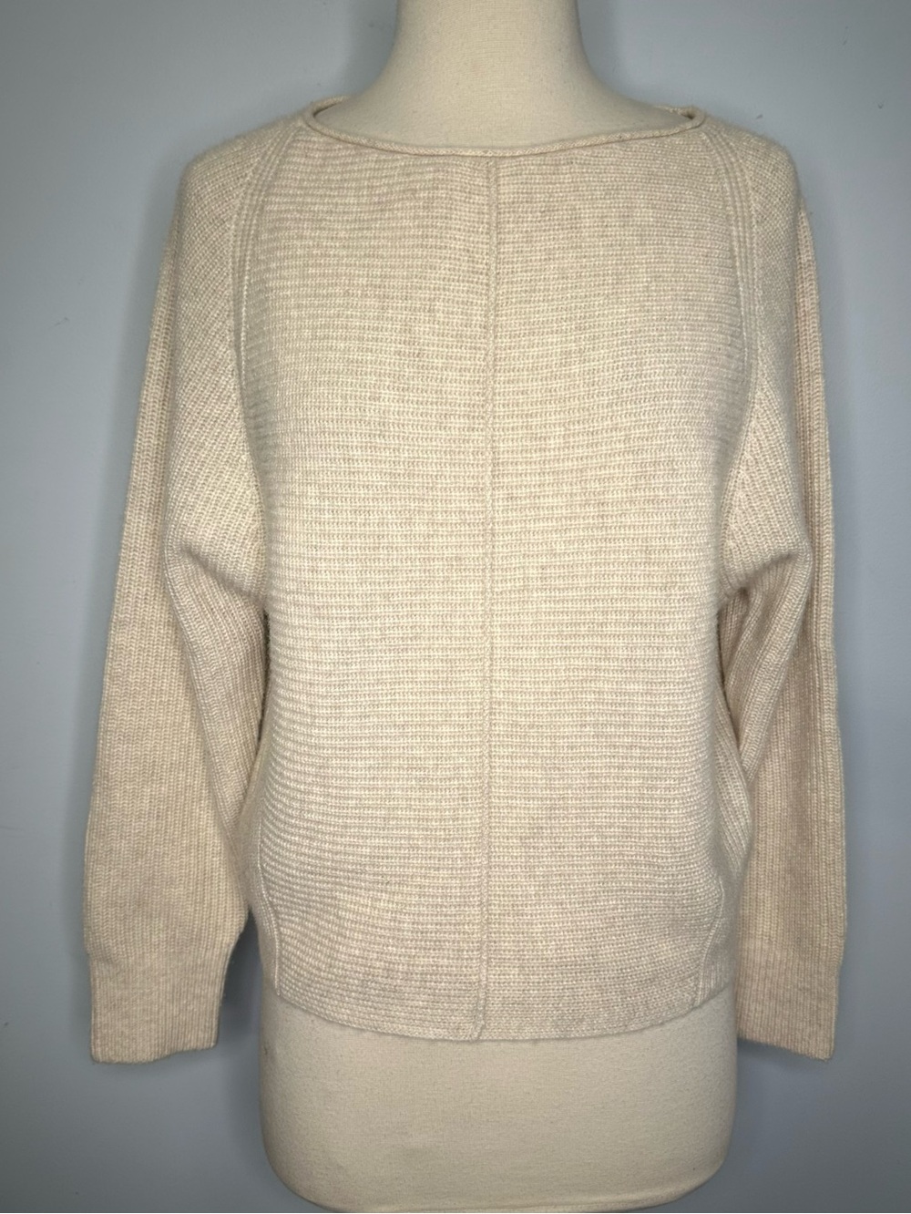Club Monaco Ecru Crew Neck 100% Cashmere Pullover Sweater Size XS